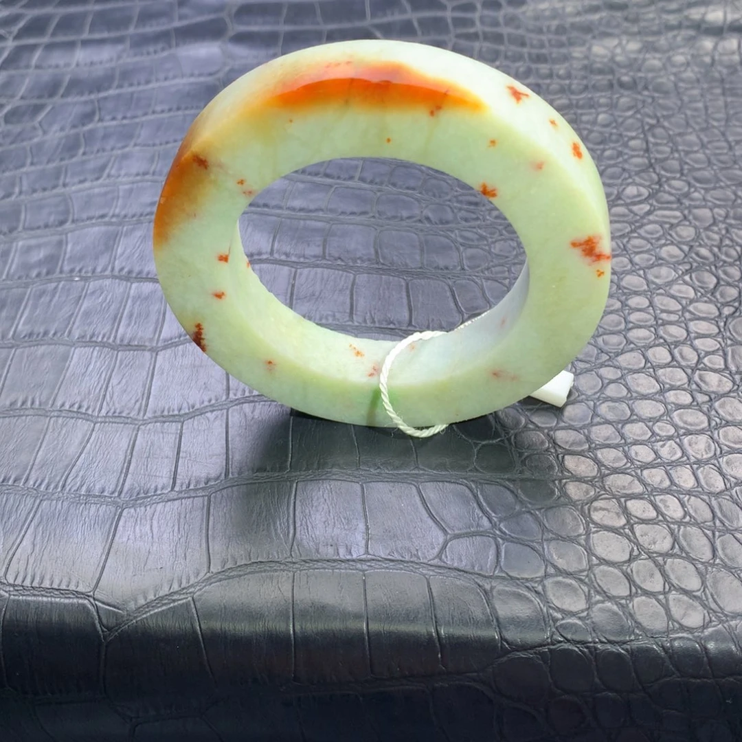 定制翡翠未镶嵌手镯