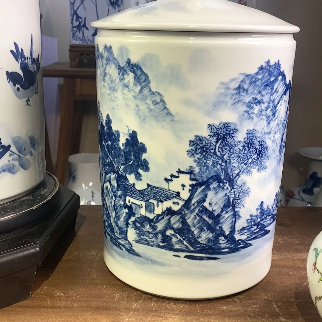 【闪购商品】景德镇陶瓷家用摆件男**橱