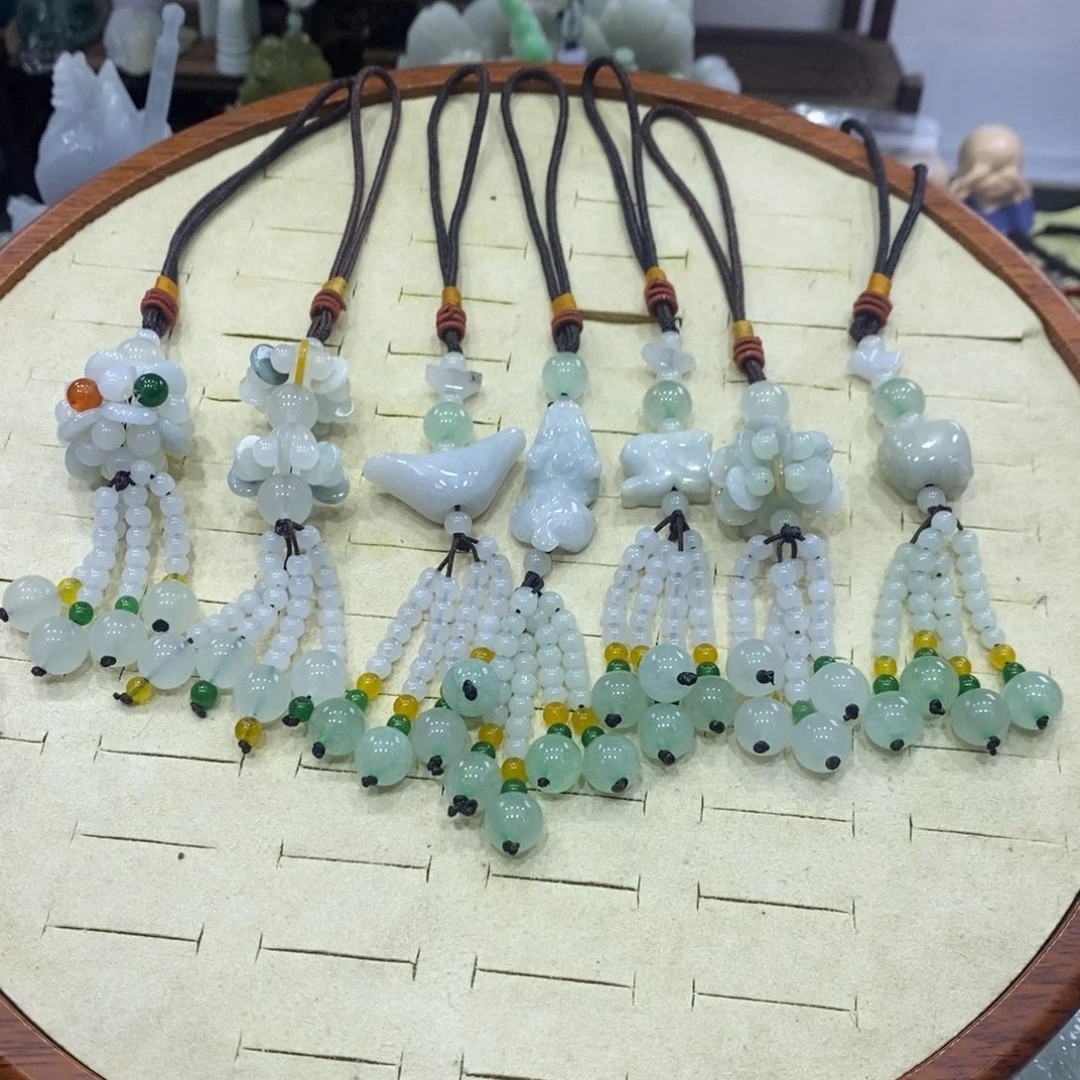 翡翠未镶嵌颈饰车挂包挂（多样性随机发之一）