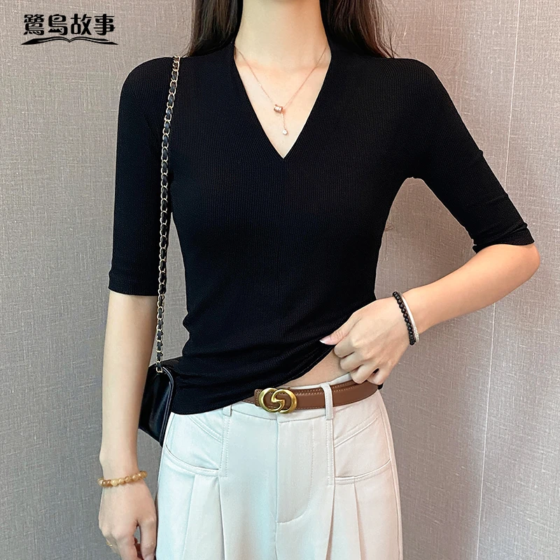 鹭岛故事螺纹黑色深V领中袖t恤女春秋修身五分半袖打底衫百搭上衣
