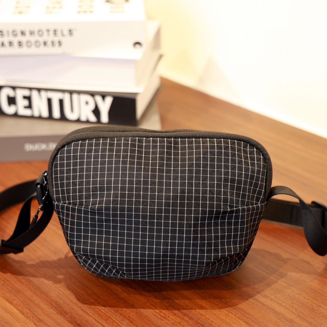 2025新款潮流格子防水尼龙贝壳包女款休闲运动百搭便携单肩斜挎包