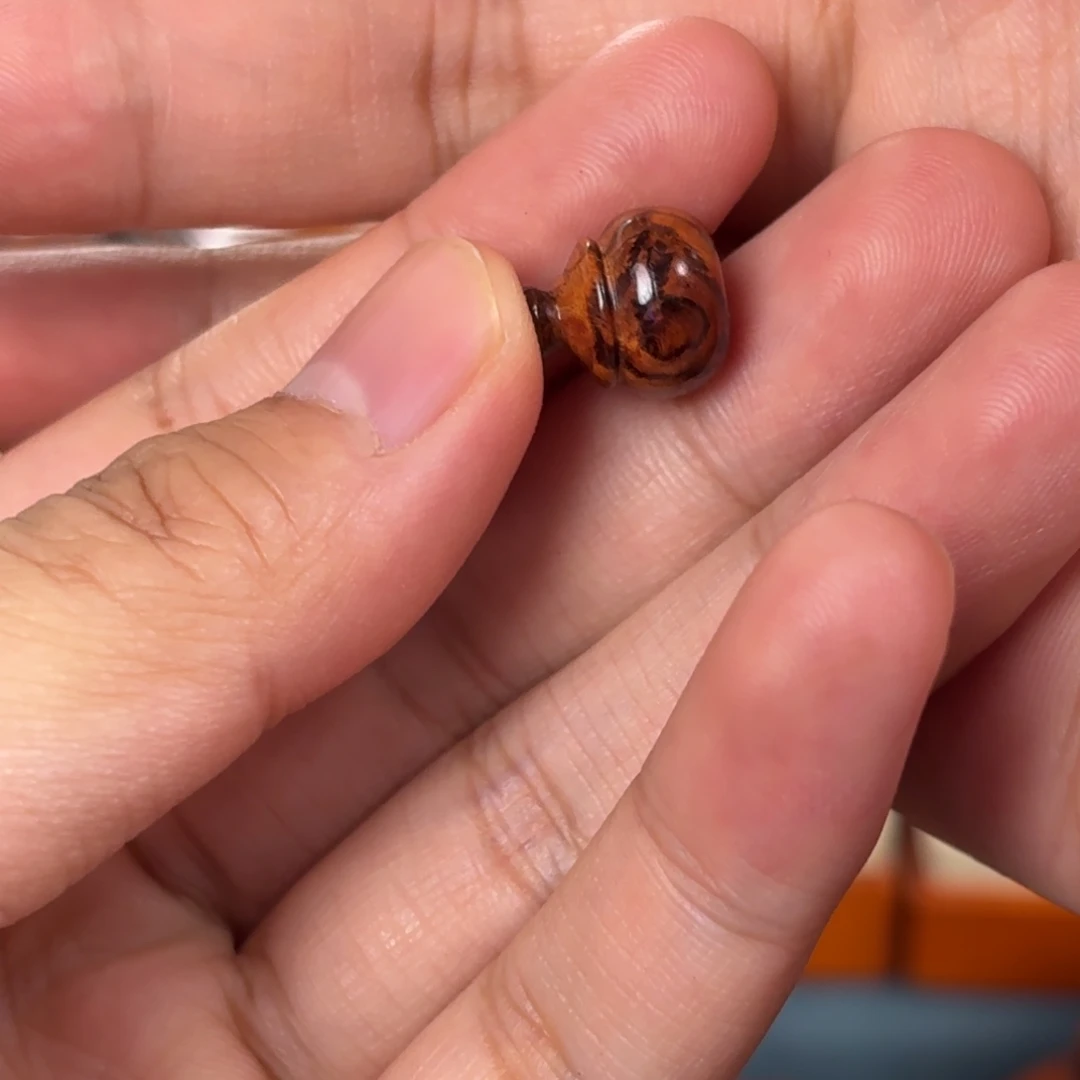 M***x黄花梨/降香黄檀吊坠