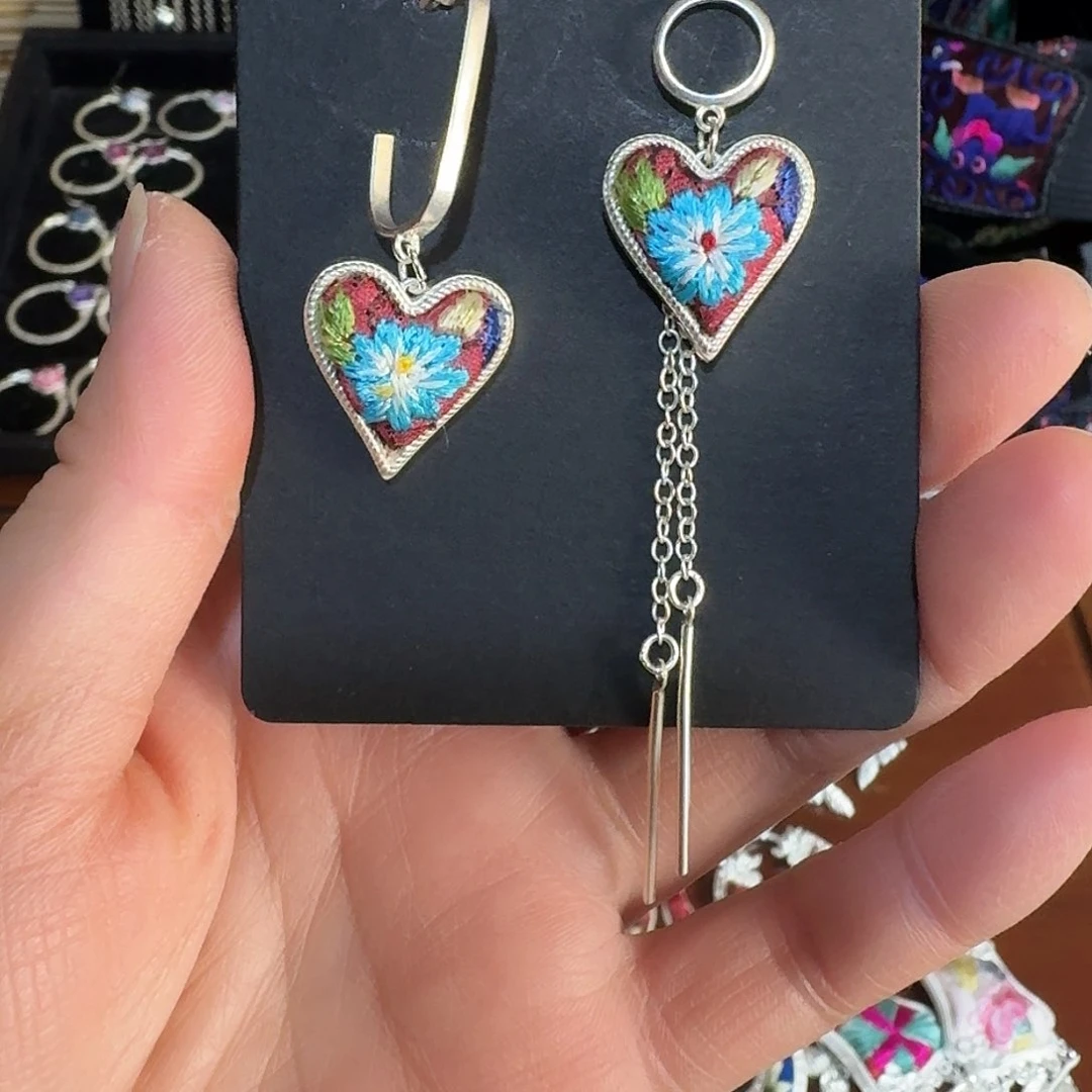 织绣民族风刺绣耳钉