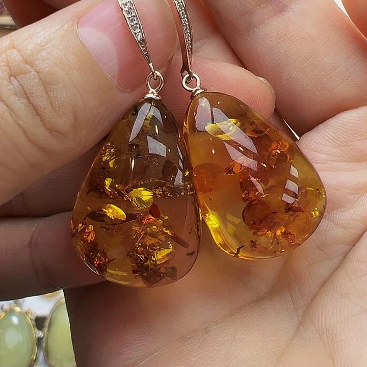 未镶嵌琥珀珠宝奇石