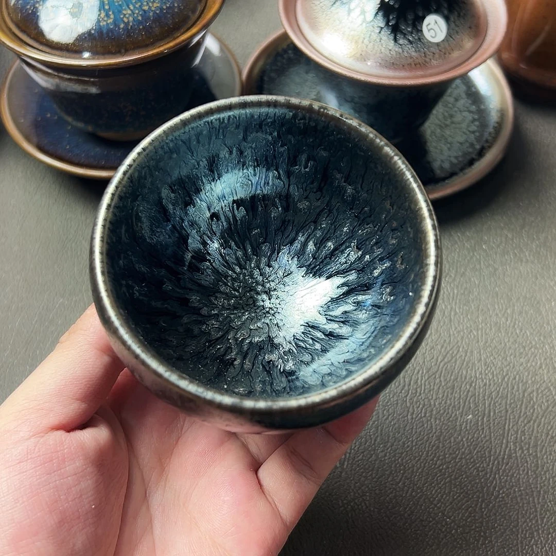 茶盏好想和她谈一下心了