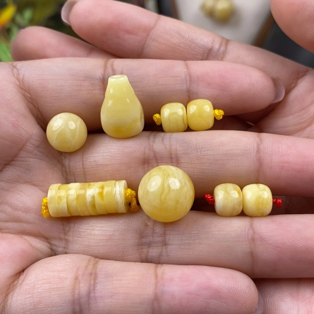 未镶嵌琥珀裸石告*蜜蜡