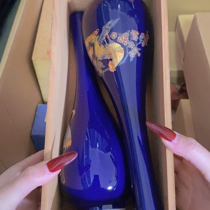 精美家用花瓶一客