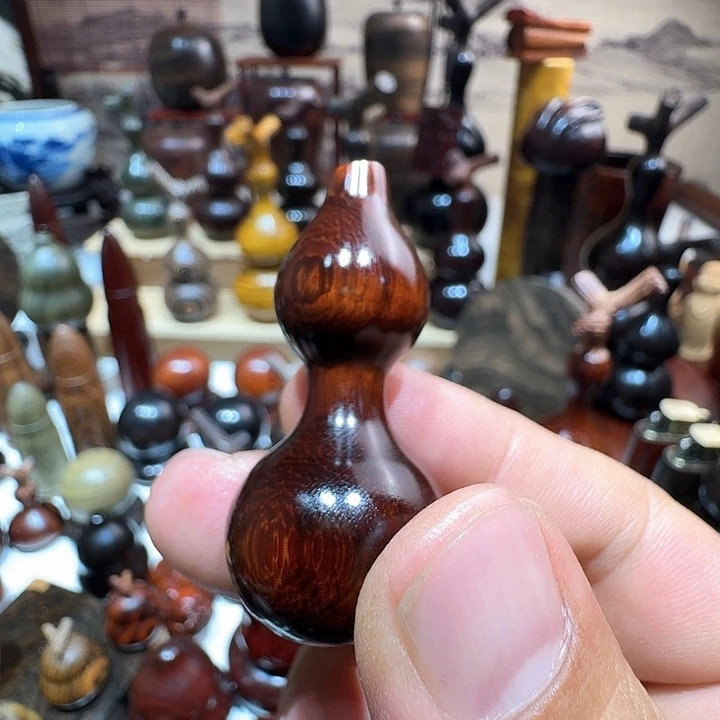 平***️大红酸枝东非小叶紫檀绕指柔