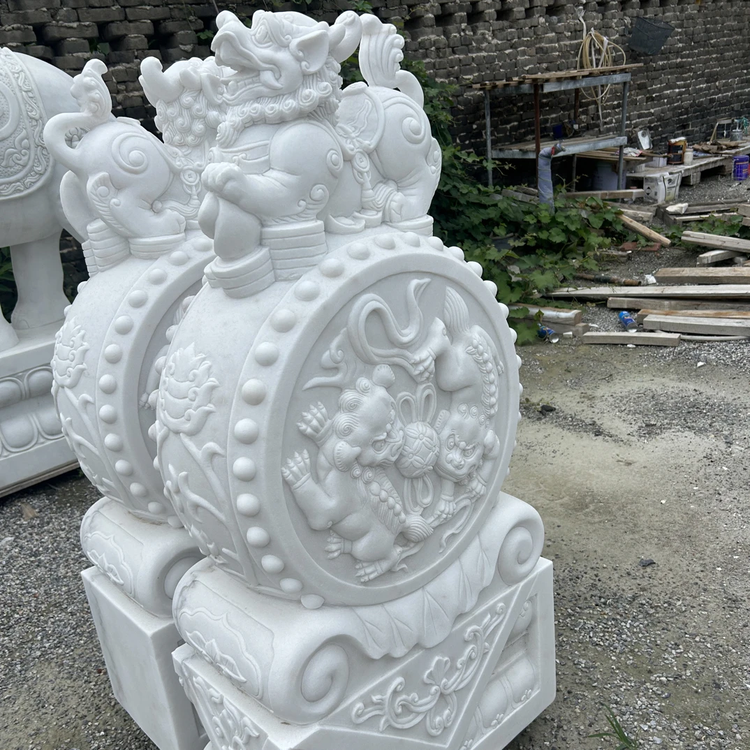 汉白玉石雕门鼓石抱鼓石高度1.2米，长度60公分，宽度32公分