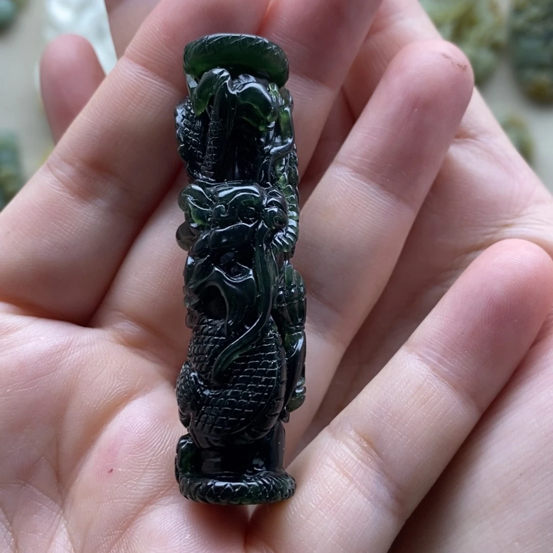 【闪购商品】岫玉未镶嵌颈饰龙柱