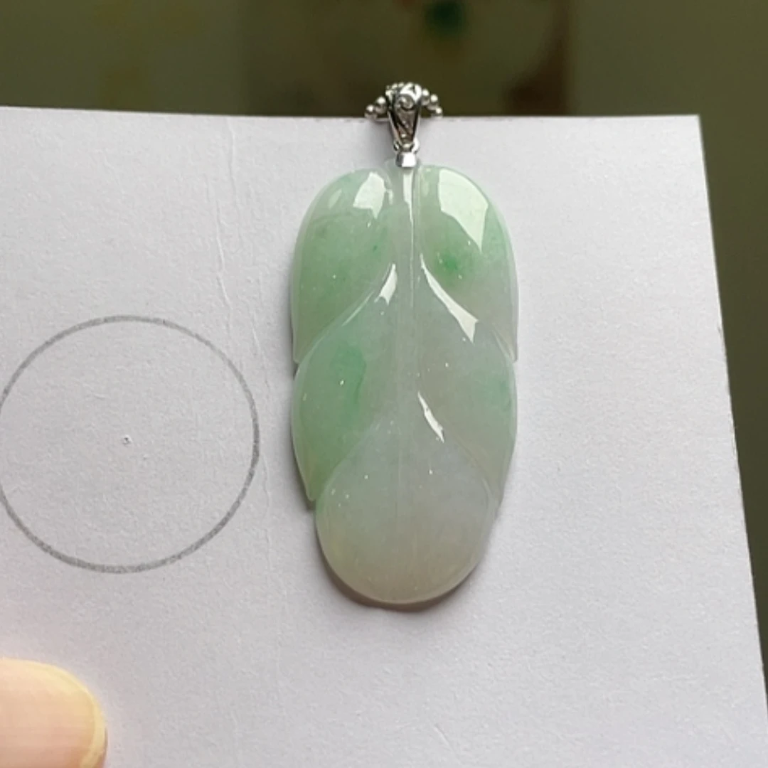 【闪购商品】吊坠(不含链)18K金镶嵌翡翠