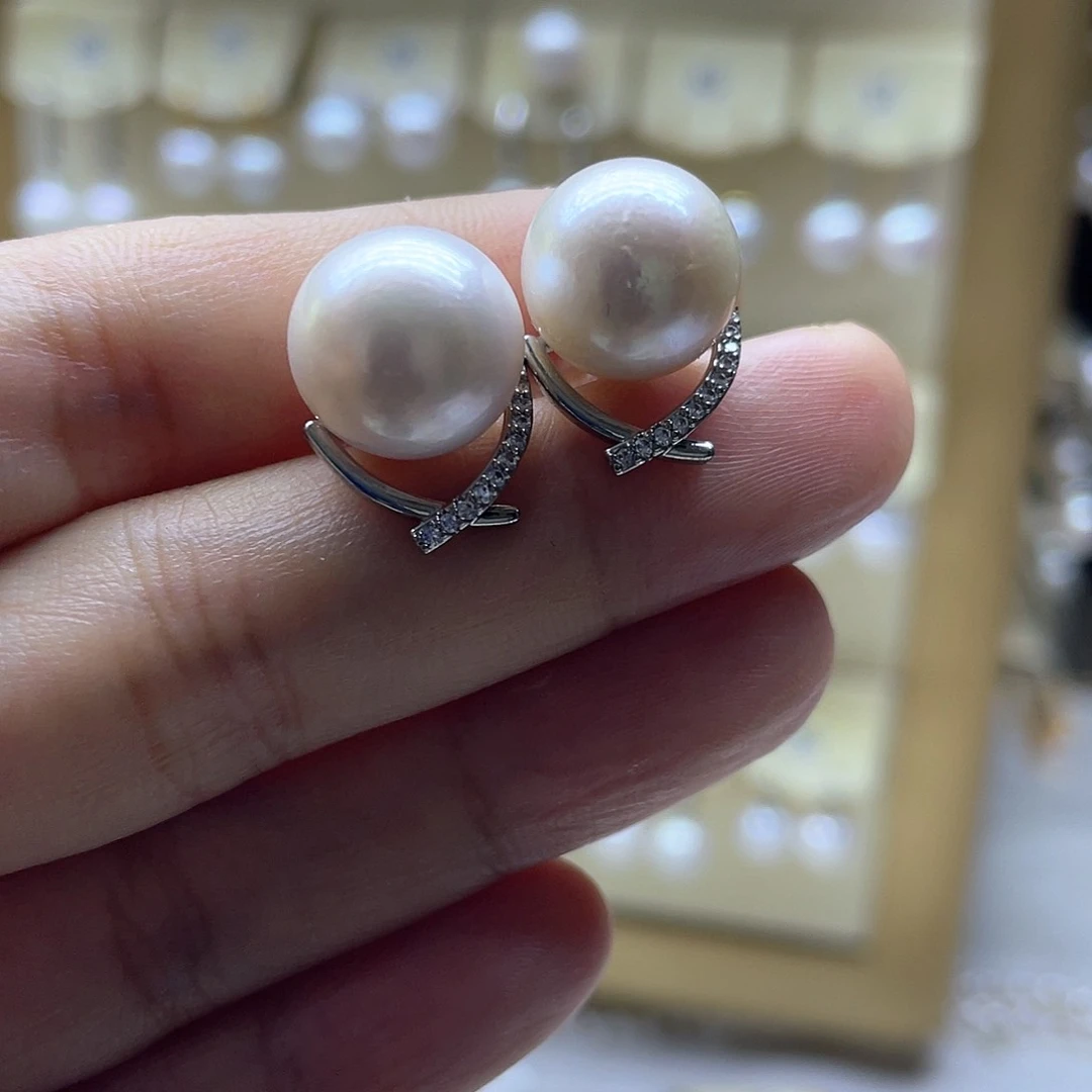 银S925镶嵌淡水珍珠耳饰