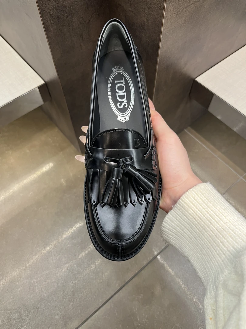 全新未使用 TOD’S/托德斯 全新经典女士麦穗乐福鞋