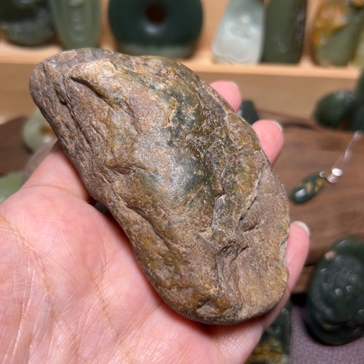 岫岩河磨玉（透闪石质玉）未镶嵌颈饰