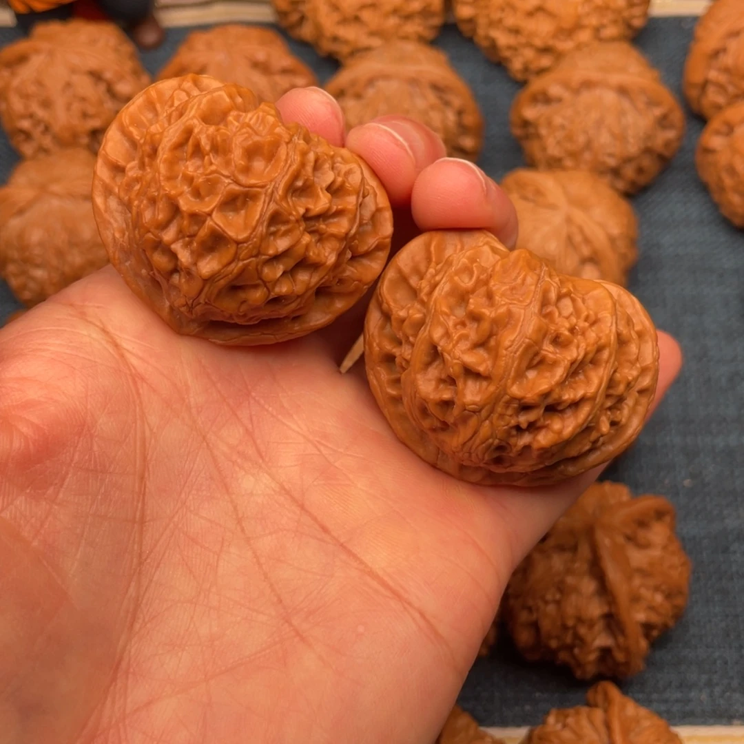 文玩核桃把件43全品桃心宫灯