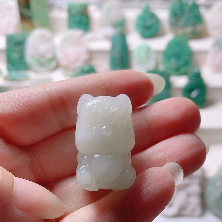 独山玉未镶嵌挂件