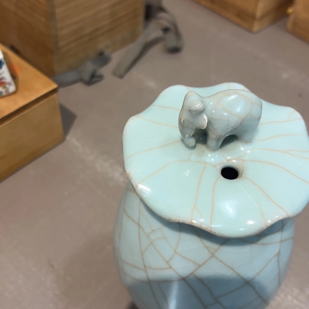 阳***渡非常喜欢这个瓷器