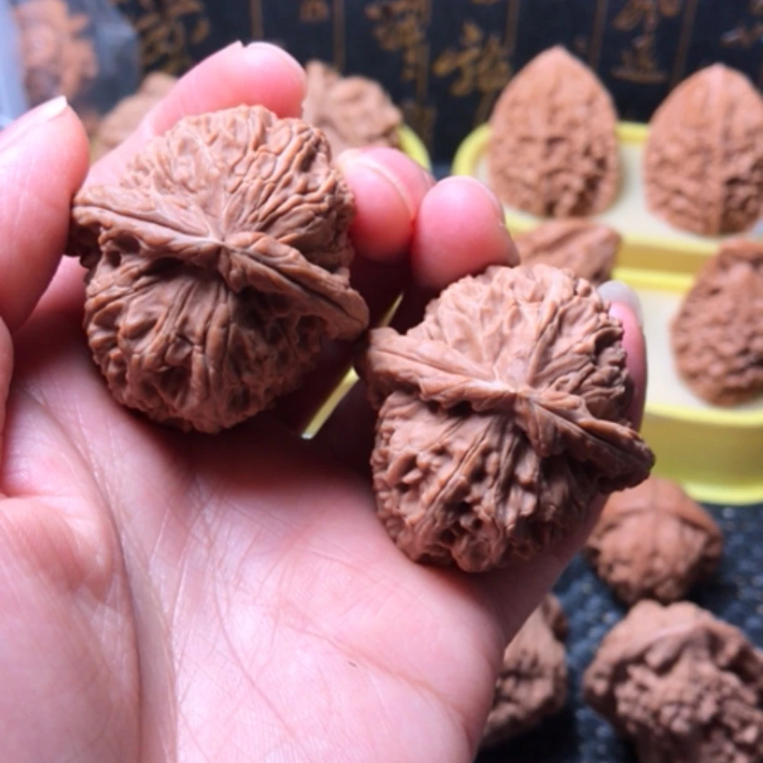 【闪购商品】摆件核桃小****弟三角白尺寸40