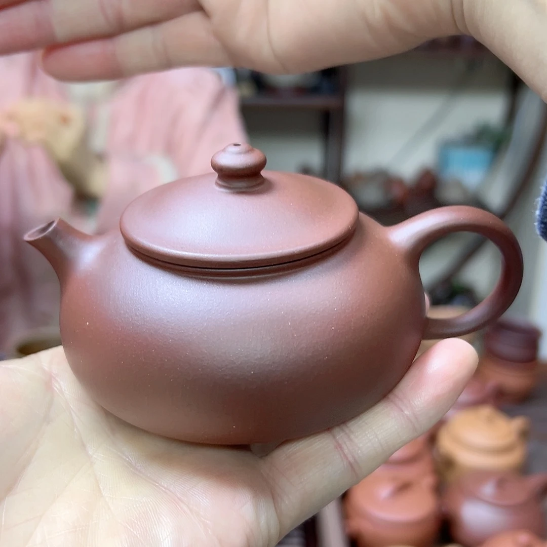 紫泥茶壶150 cc左右的容量