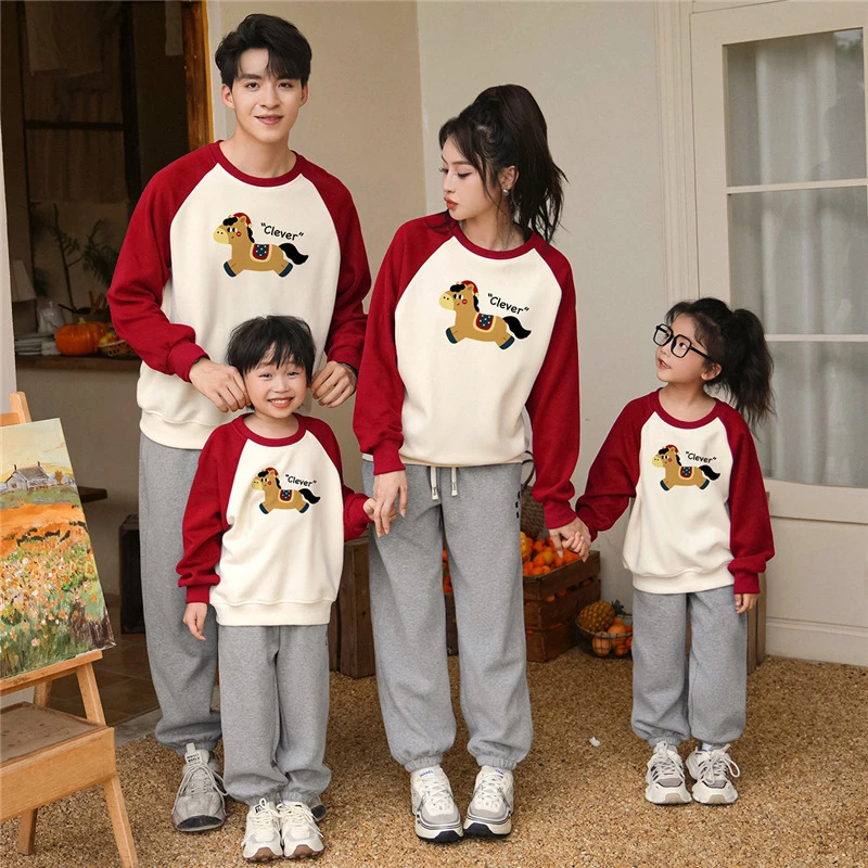 马年本命年亲子装2026新年全家福秋冬装一家四口撞色拼接卫衣情侣