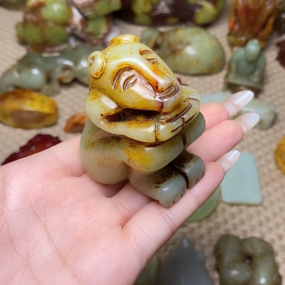 未镶嵌蛇纹石玉颈饰