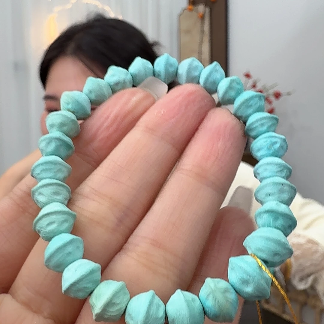 绿松石未镶嵌挂件