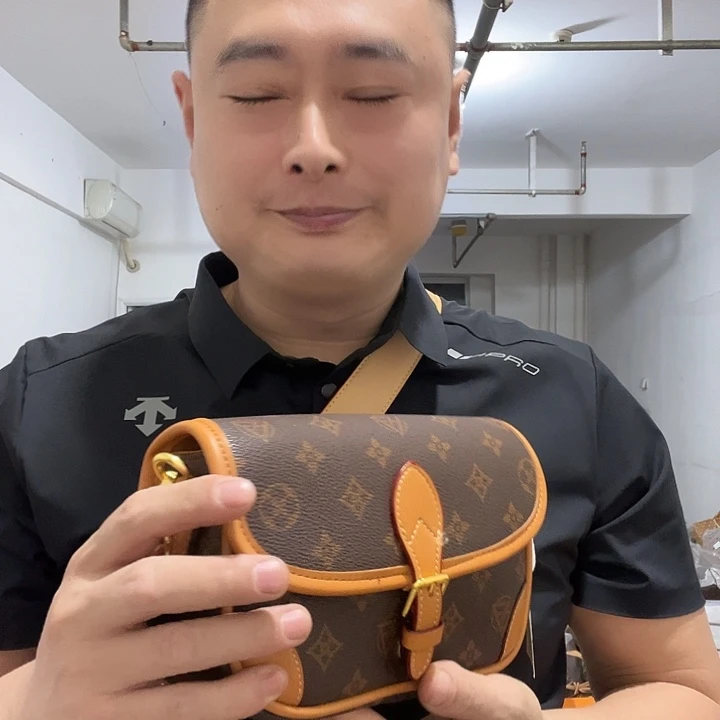 PVC水牛皮（革）麂皮（革）