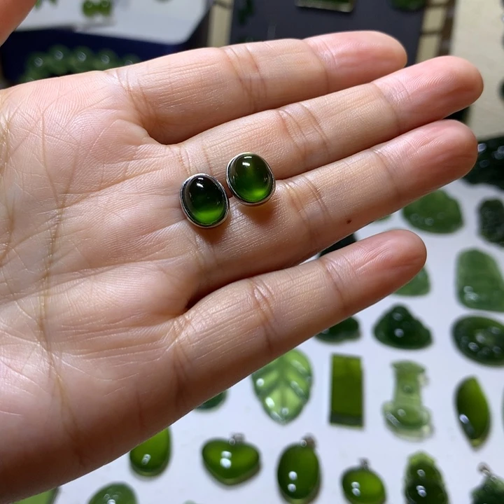 岫玉银S925镶嵌耳钉耳钉