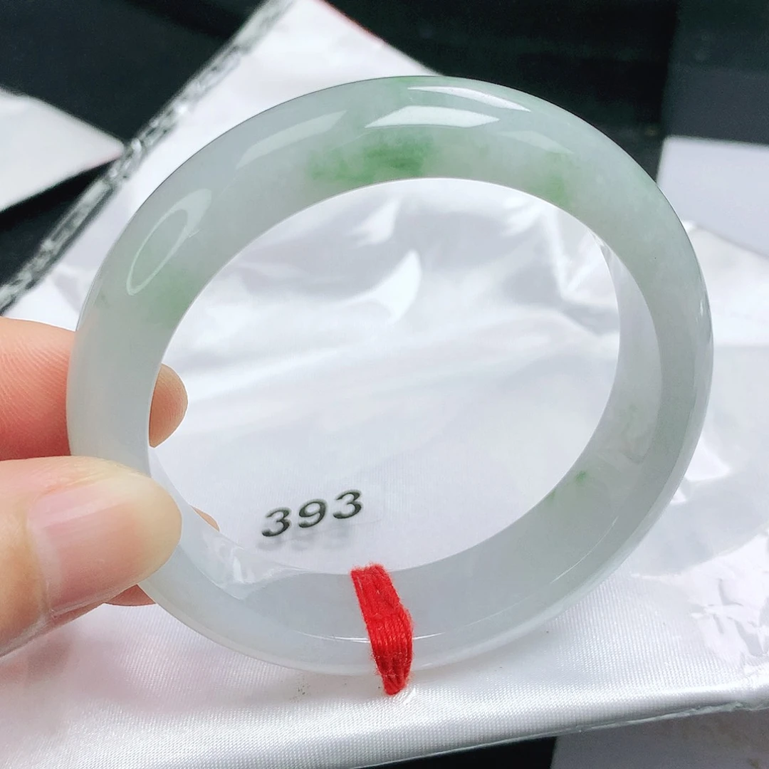 翡翠手镯未镶嵌正