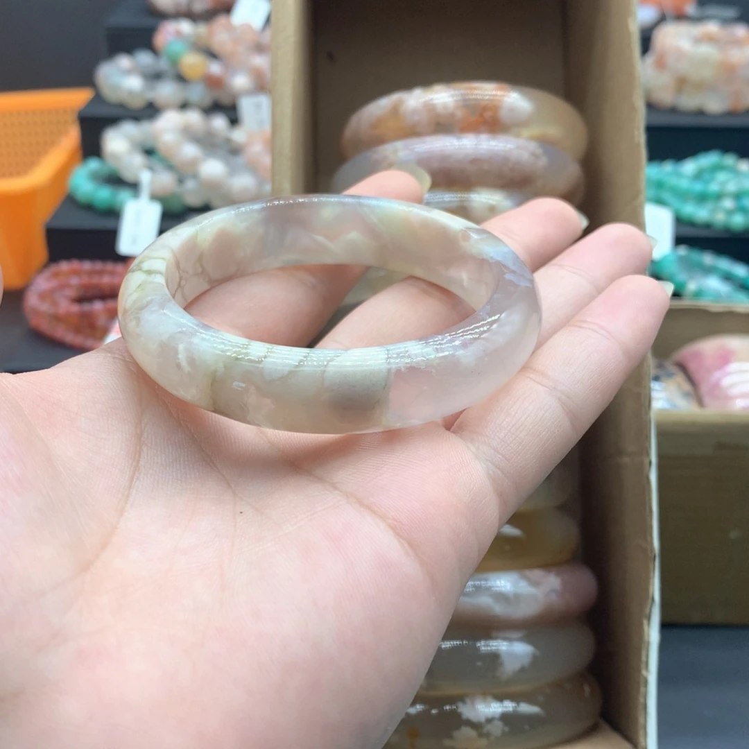 【闪购商品】手镯玛瑙/玉髓未镶嵌m**o