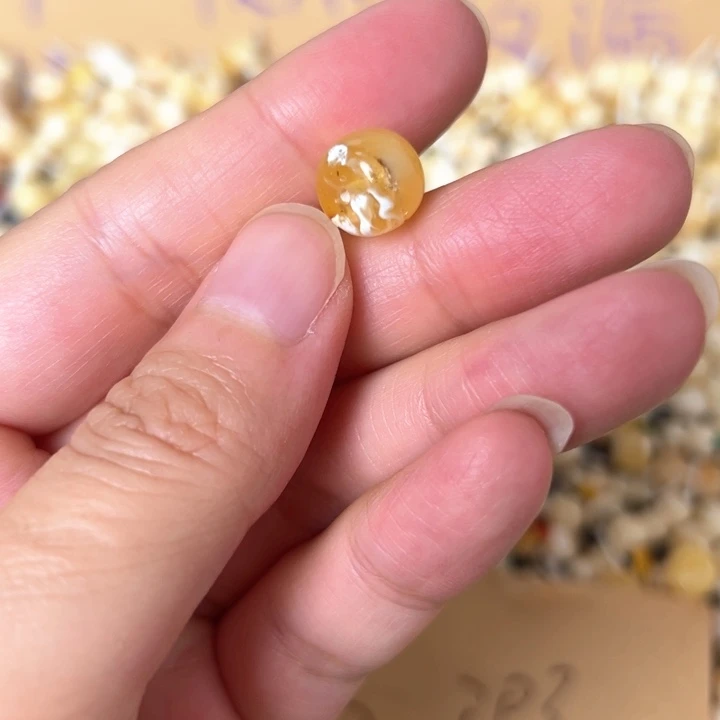蜜蜡未镶嵌裸石10mm一个
