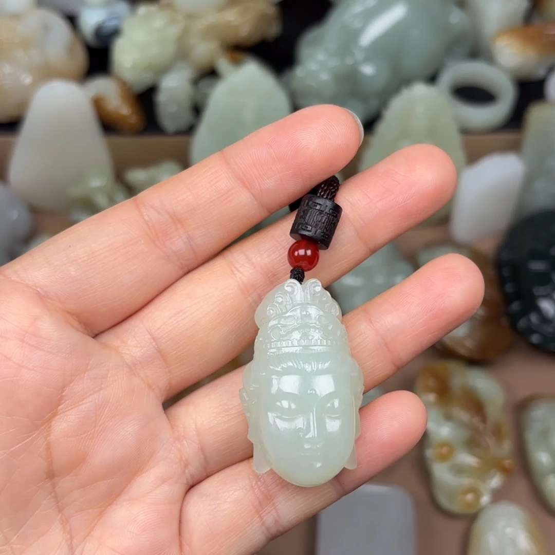 颈饰未镶嵌和田玉