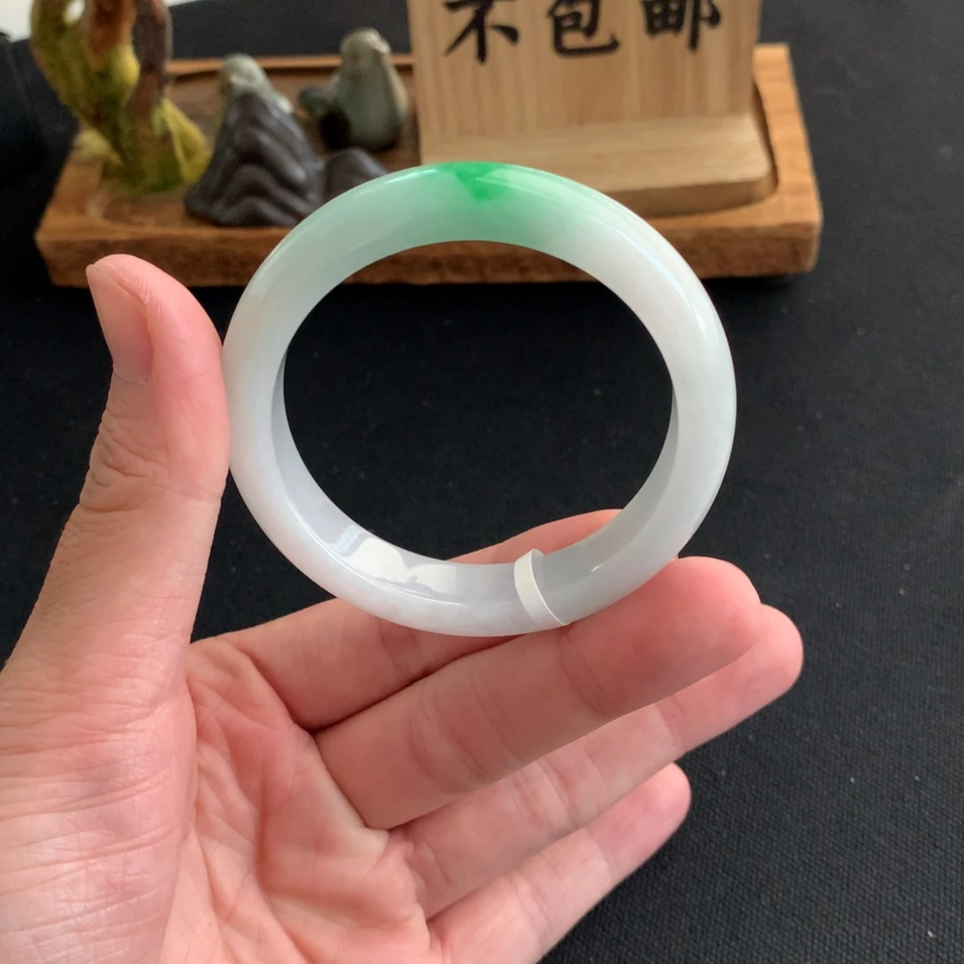 翡翠未镶嵌手镯圈口5354