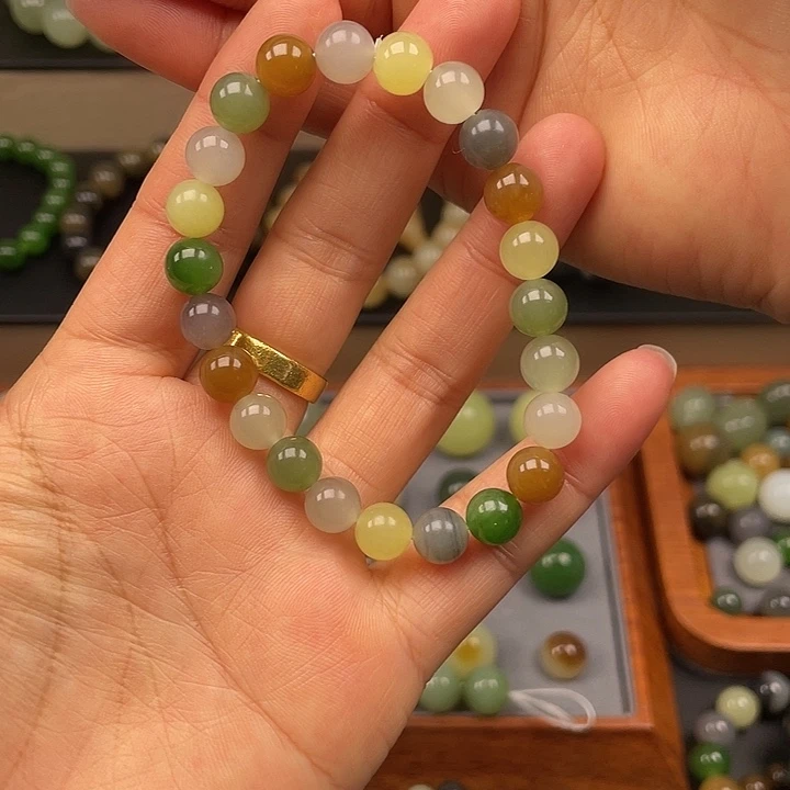 和田玉（糖玉）未镶嵌手链