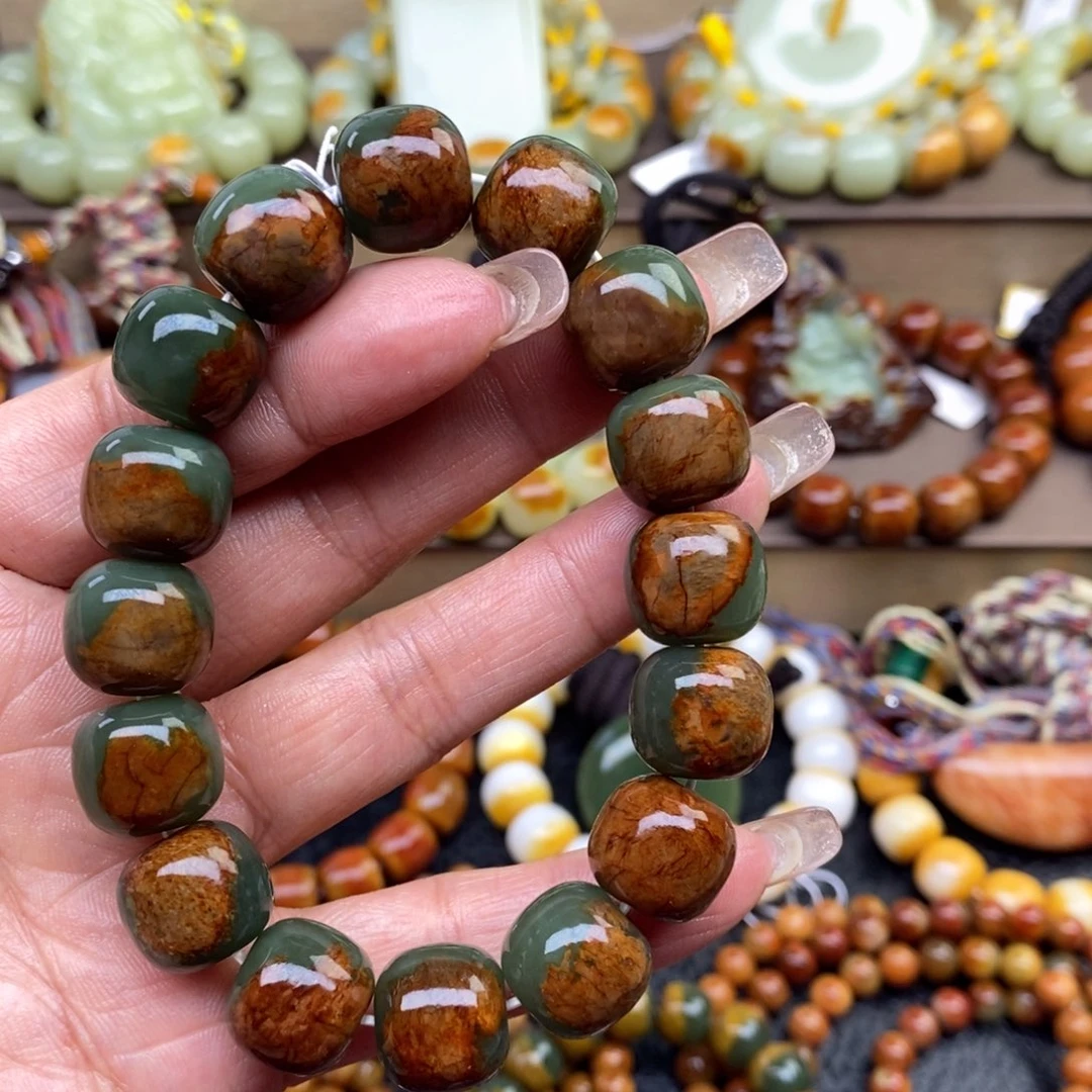 透闪石质玉未镶嵌手串