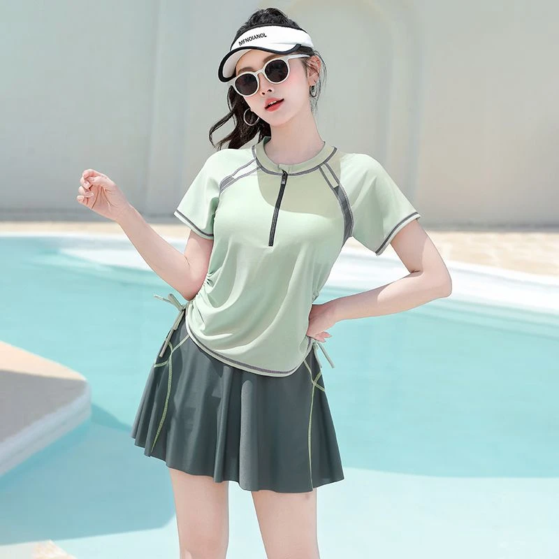 泳衣女2025新款分体式保守泡温泉女孩遮肚显瘦平角运动游泳装速干