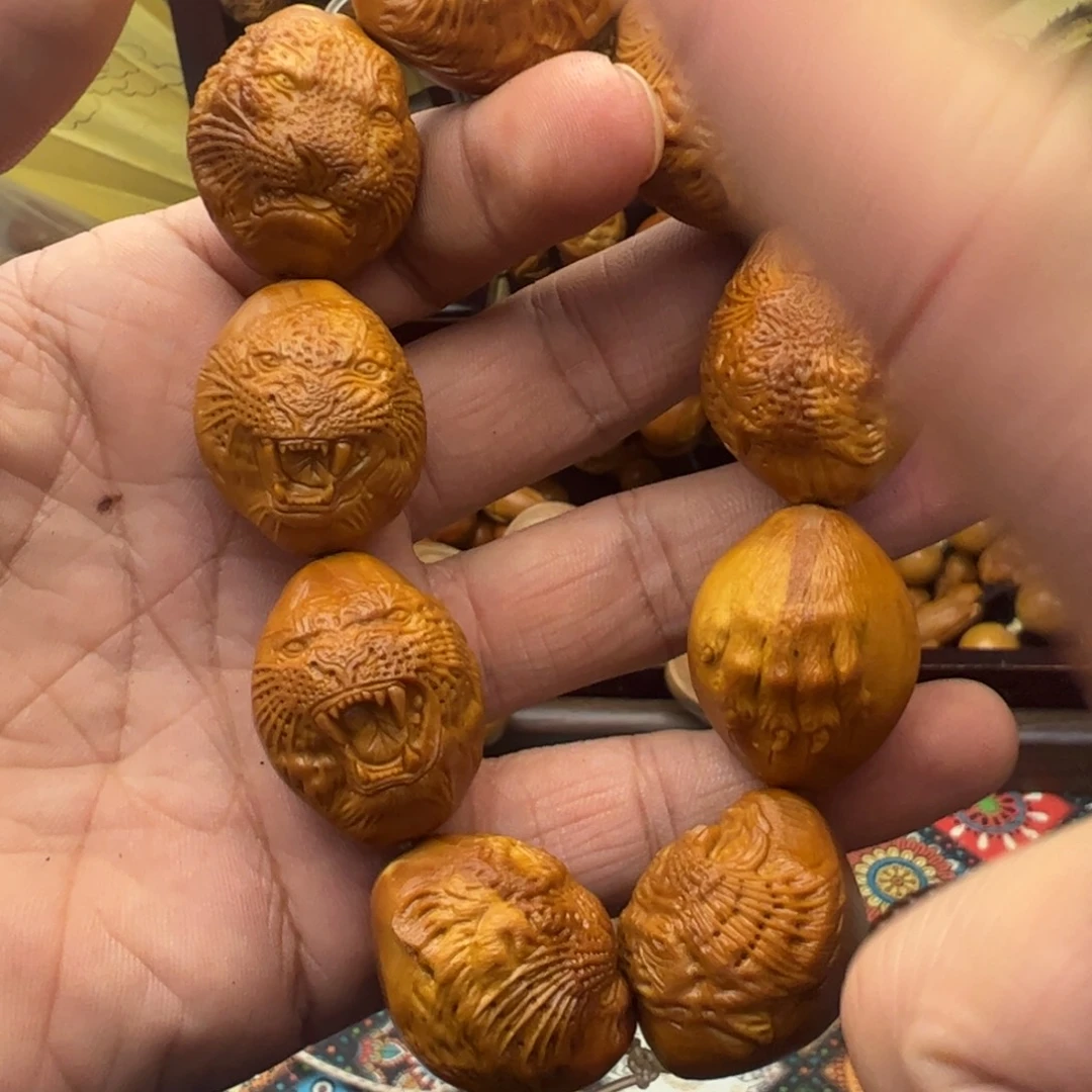 手串/手链橄榄核2.45微色差光背虎头