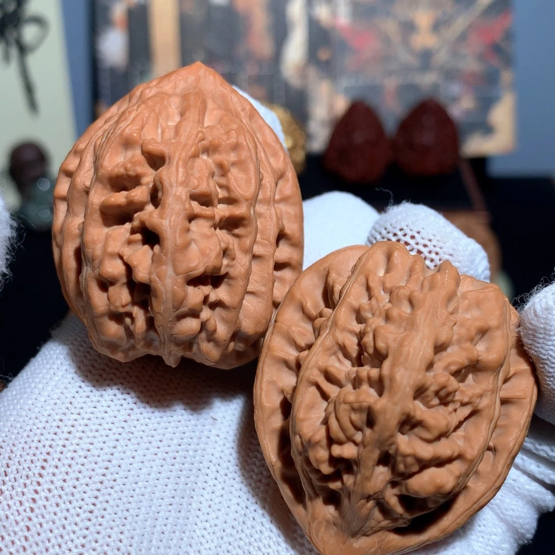 你***那文玩核桃吊坠三羊谷