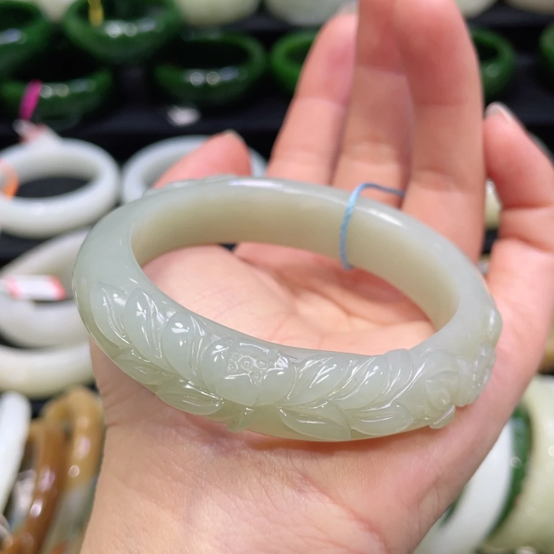 未镶嵌手镯和田玉2