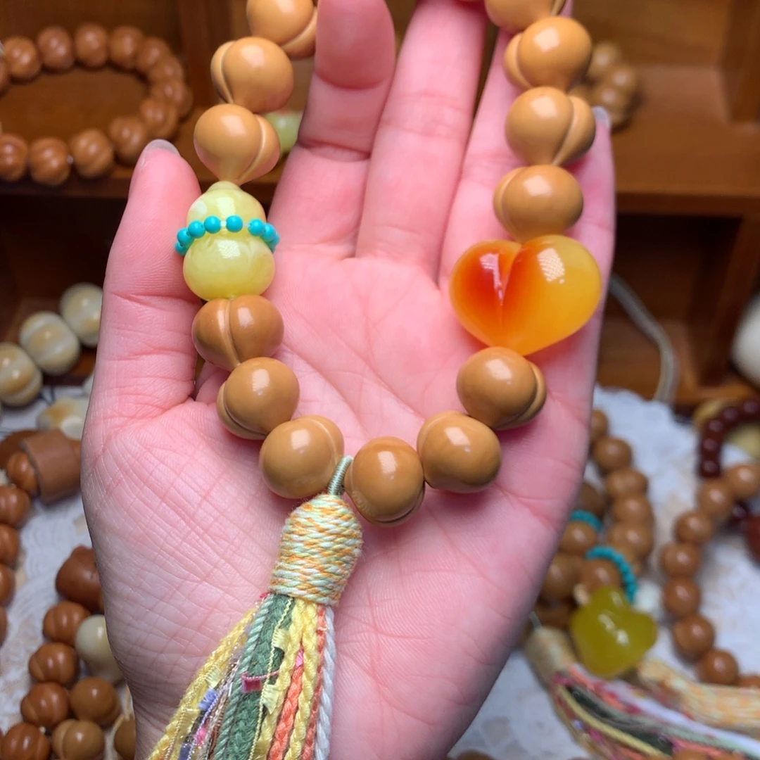 猴头核桃吊坠15高定屁桃手持定制