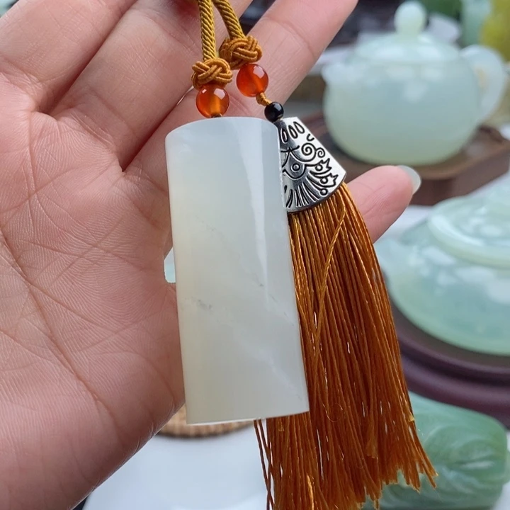 岫玉四大名玉手把件章料未镶嵌