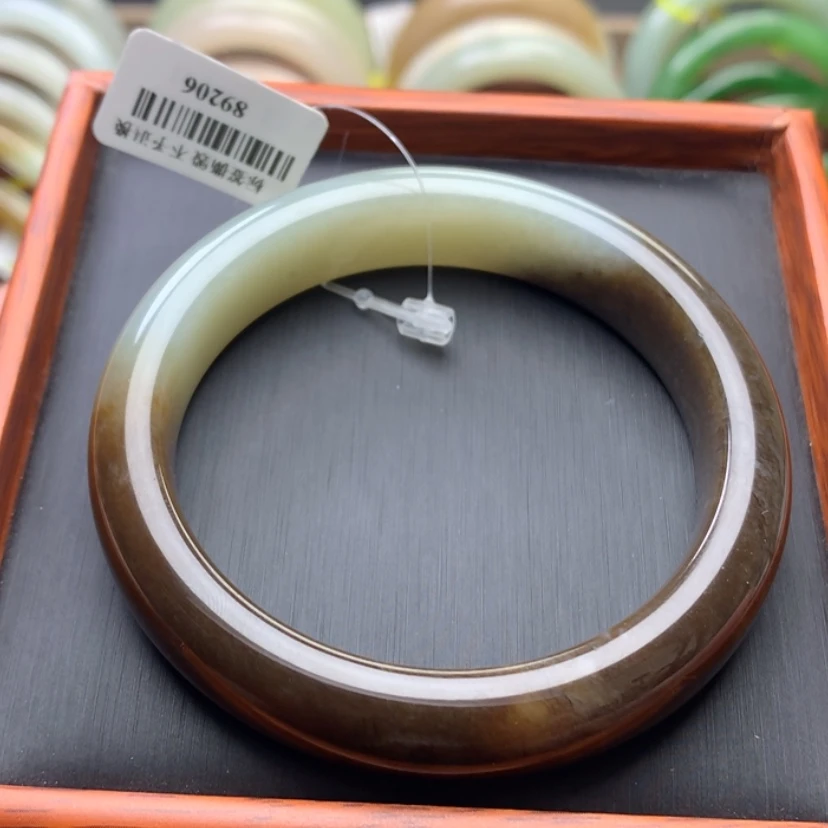 【闪购商品】和田玉手镯未镶嵌58