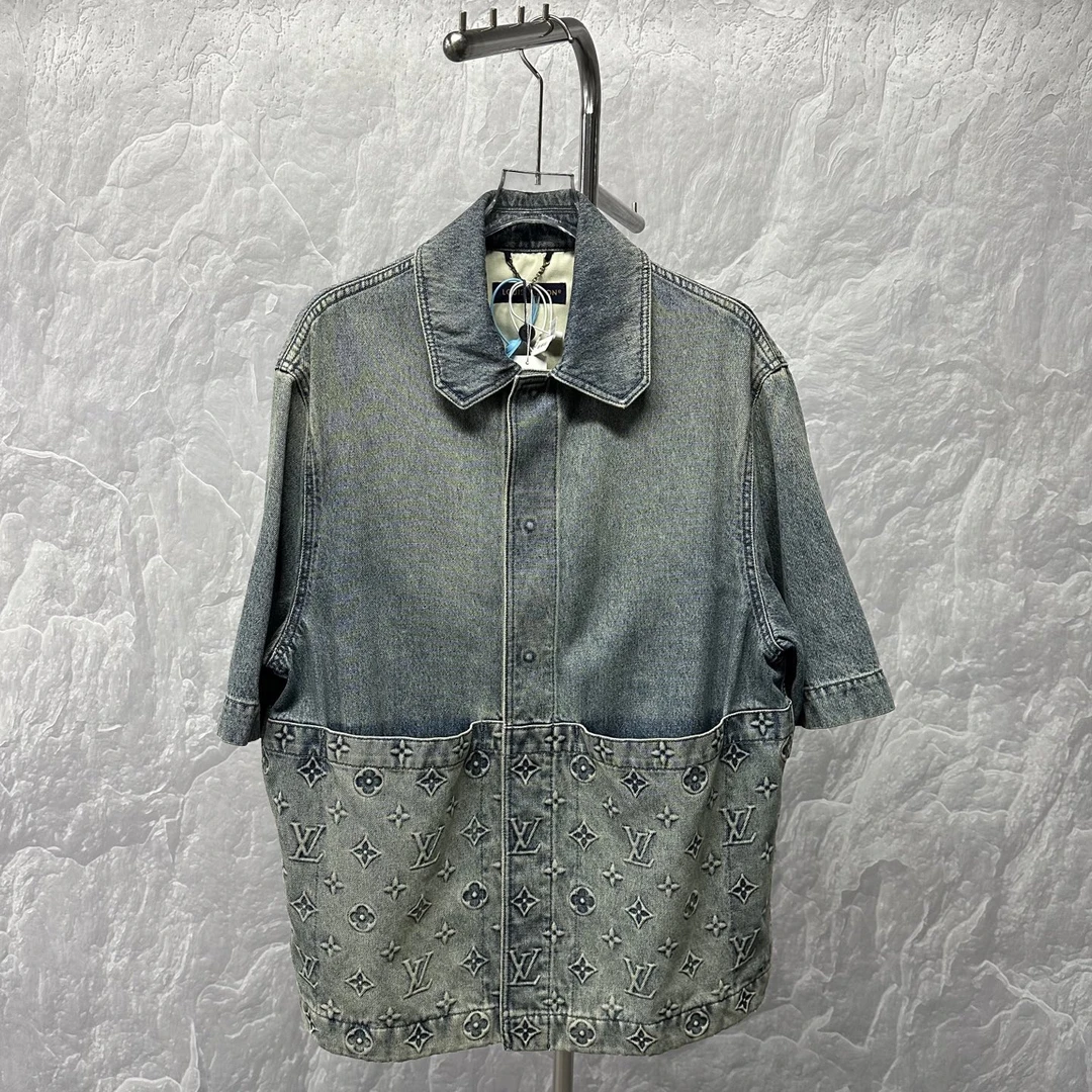 未使用 LouisVuitton/路易威登  伐木牛仔短袖 L码 D11128