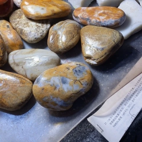 透闪石质玉未镶嵌珠宝半成品宝****恒