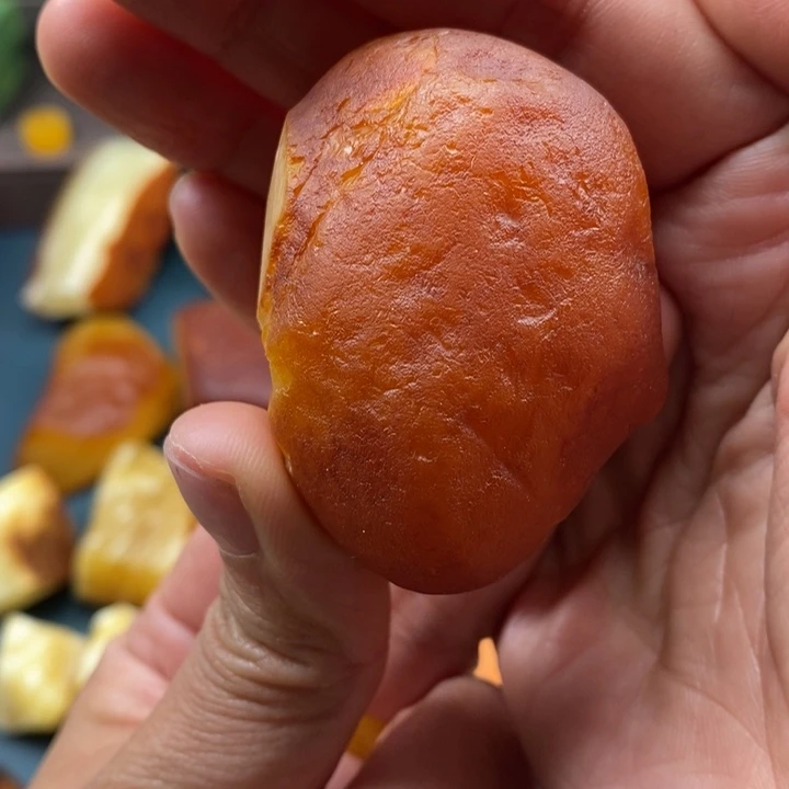 定制琥珀未镶嵌下***见蜜蜡原石