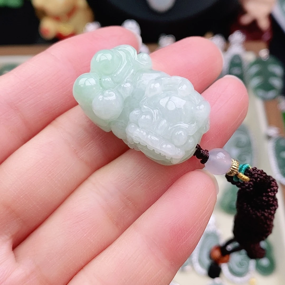 颈饰未镶嵌翡翠吊坠