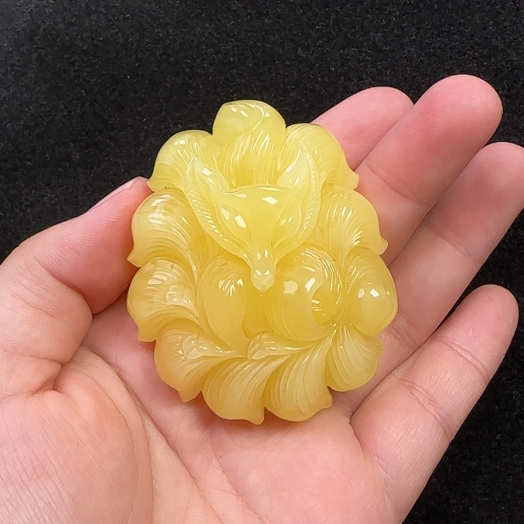 蜜蜡未镶嵌珠宝奇石