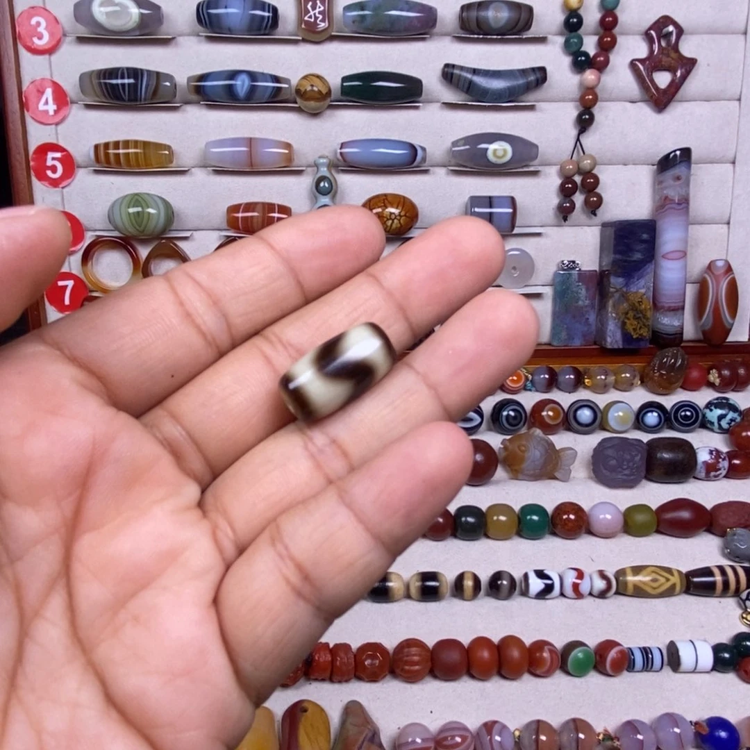 玛瑙/玉髓珠宝奇石未镶嵌迟****天