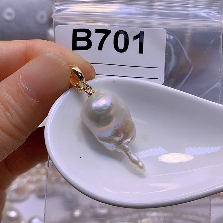 颈饰银S925镶嵌淡水珍珠