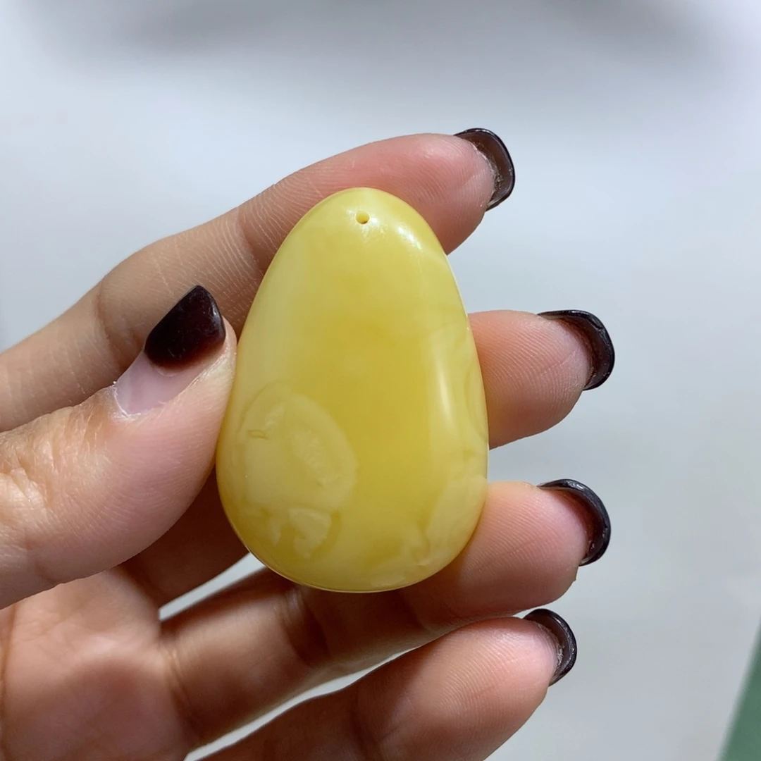 蜜蜡未镶嵌颈饰吊坠